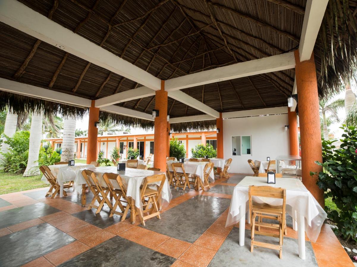 كوستا إسميرالدا Hotel Y Restaurant Casa Del Mar المظهر الخارجي الصورة
