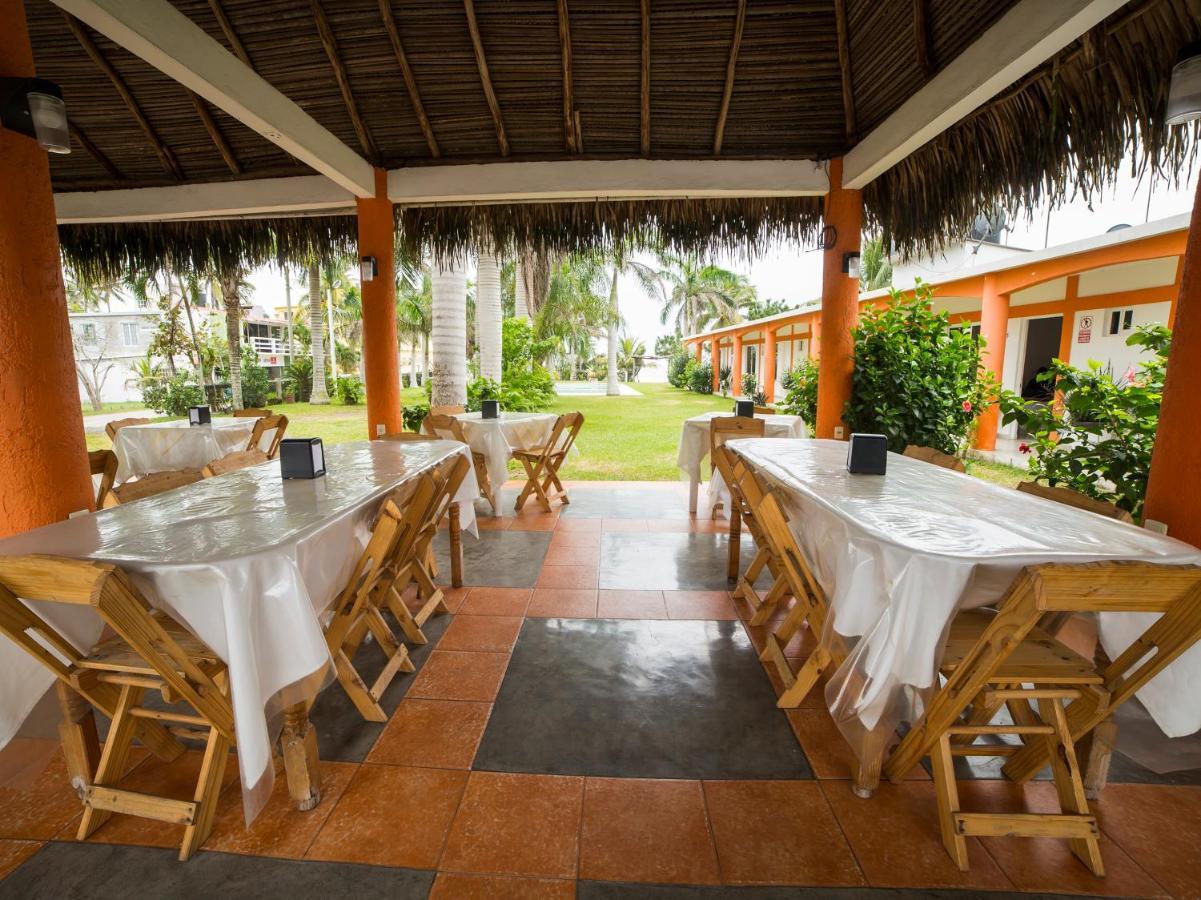 كوستا إسميرالدا Hotel Y Restaurant Casa Del Mar المظهر الخارجي الصورة